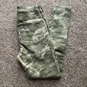 High Rise Ankle Camo Jeggings